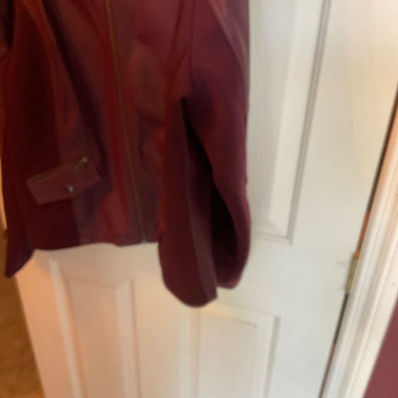 Vegan leather jacket - Picture 3 of 3